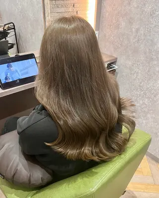 セミロング カラー ヘアアレンジ 白崎 隆人のヘアスタイル