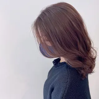 ロング カラー 渡邊 唯のヘアスタイル