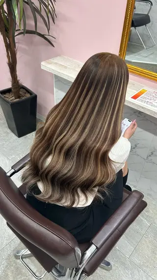 ロング PREss Yuiのヘアスタイル