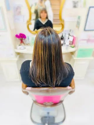 ロング 菅沼 美咲のヘアスタイル