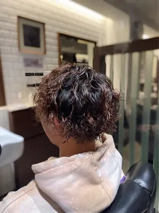 ミディアム パーマ メンズ 岡崎 隆晟のヘアスタイル