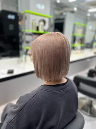 ミディアム カラー 🫧ハイトーン🫧 ベージュ🫧徹哉のヘアスタイル