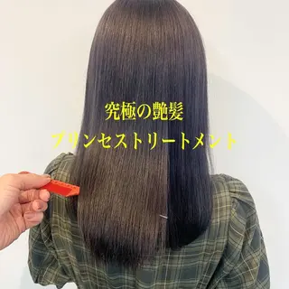 ミディアム カラー トップ スタイリストのヘアスタイル