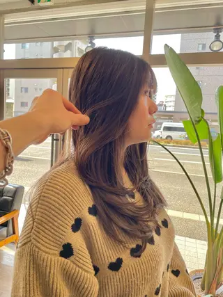 ロング カラー Basis 田口豪司のヘアスタイル
