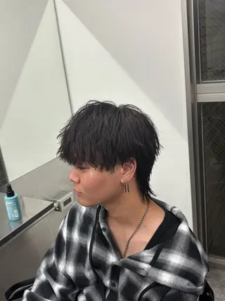 パーマ メンズハイトーン 北斗💍レイヤーのヘアスタイル