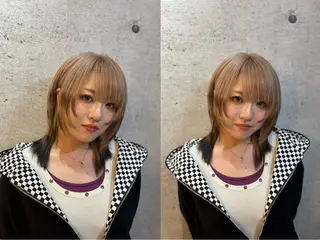 ミディアム カラー Rio/ベージュ/ レイヤーカットのヘアスタイル