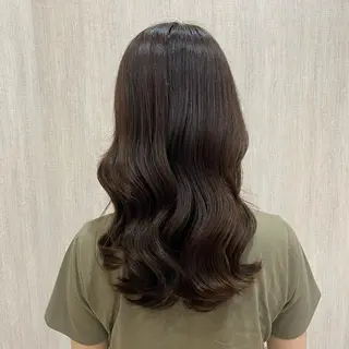 セミロング カラー 🫧透け感⋆艶髪💎 山口アヤカのヘアスタイル