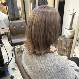ミディアム 綿貫 美雪のヘアスタイル