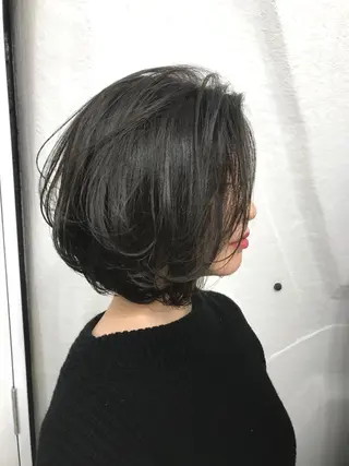 ショート カラー ヘアアレンジ 白髪ぼかしハイライト バレイヤージュヤマトのヘアスタイル