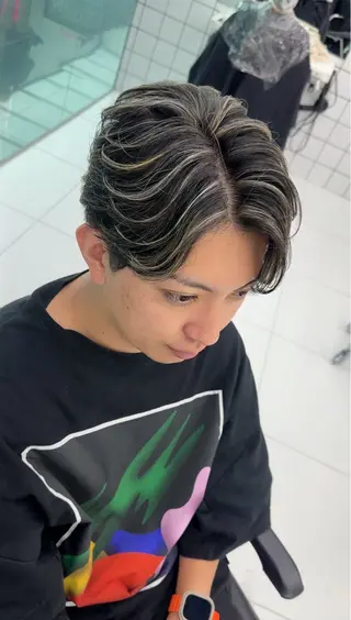 メンズ 白髪ぼかし/メッシュ ハイライト/ゆうとのヘアスタイル