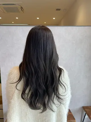 カラー 伊藤 未夢のヘアスタイル