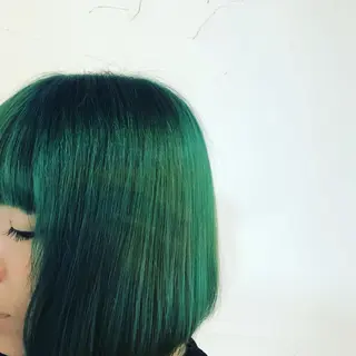 カラー 渋田 ゆかりのヘアスタイル