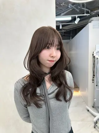 ロング カラー 韓国風レイヤーカラー ライムのヘアスタイル