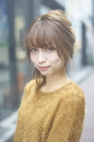 ヘアアレンジ セミロング 🐱higajo🐱 比嘉門(ヒガジョウ)のヘアスタイル