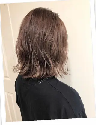 ミディアム レイヤー／似合わせ TAKUYAのヘアスタイル