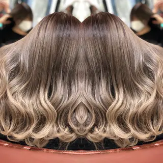 セミロング Y Uのヘアスタイル