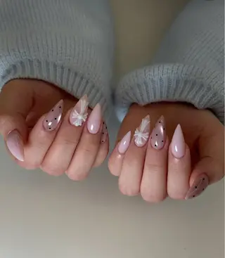 ネイル Lyna 池袋のネイルデザイン