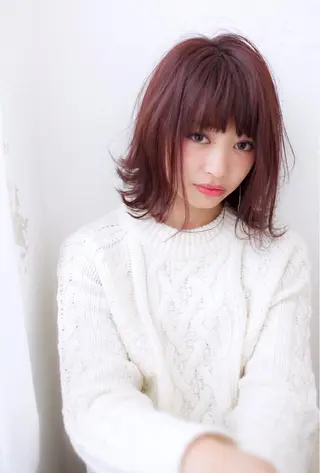 ミディアム カラー fio マナミのヘアスタイル