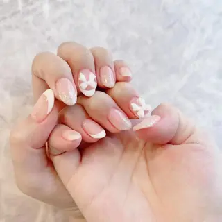 ネイル MoonNail ユリ🌸のネイルデザイン