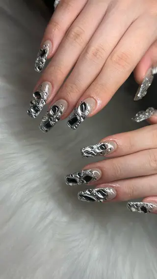 ネイル 𝐧𝐚𝐢𝐥 𝐌𝐢𝐖𝐢𝐢のネイルデザイン