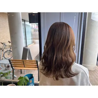 ロング カラー ツキダテ ユイのヘアスタイル