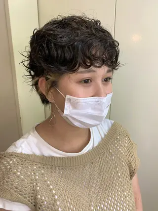 ショート パーマ 桃果 momokaのヘアスタイル