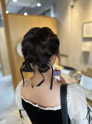 ミディアム miloc MOMOKAのヘアスタイル