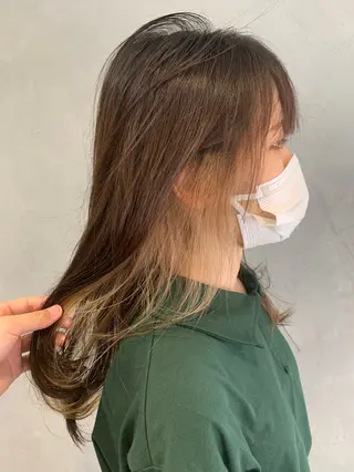 セミロング カラー 美髪ストレート AOYAGIのヘアスタイル