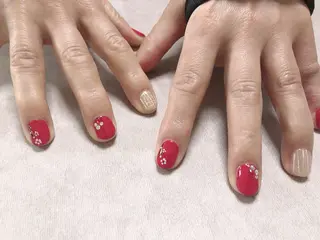 ネイル mano nella manoのネイルデザイン