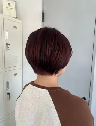 ショート カラー FERIA池田 神原萌花のヘアスタイル