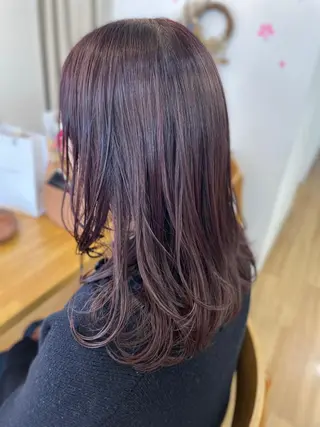 ミディアム 河口 友里のヘアスタイル