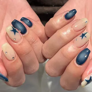 ネイル 坂口 莉愛のネイルデザイン