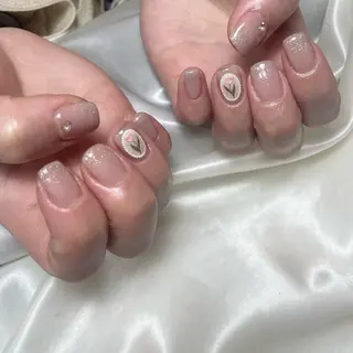 ネイル パーツたくさん🍓 SUMIのネイルデザイン