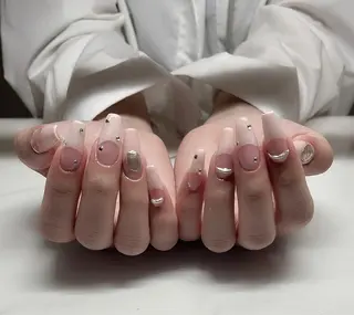 ネイル KARI ネイルサロンのネイルデザイン