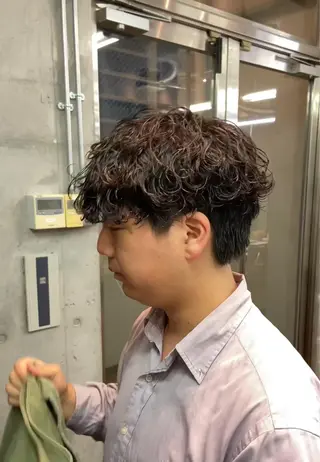 ミディアム パーマ 🌀パーマ特化 美容師🌀/しゅんのヘアスタイル