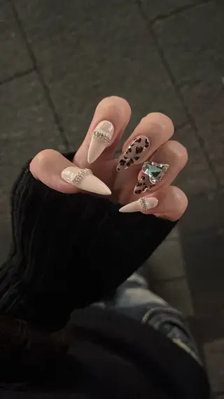 ネイル 五十嵐 莉奈のネイルデザイン