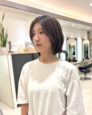 ショート SLASHスラッシュ 辻村  彩華のヘアスタイル