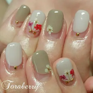 ネイル ネイリスト なつみのネイルデザイン