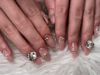 ネイル Nailsalon petille所属・H azのネイルデザイン