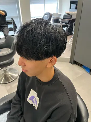 ミディアム パーマ メンズ 🐦‍🔥フェザーパ ーマ🐦‍🔥きるやのヘアスタイル