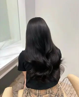 セミロング レイヤーカット┊ 透 明感カラー┊ YUIのヘアスタイル