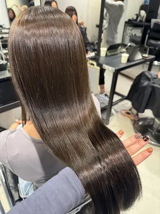 ロング カラー パーマ ヘアアレンジ 透明感/オリーブ/ グレージュ/YUKAのヘアスタイル