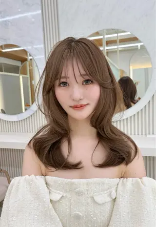 セミロング oto🤍×美髪× ゆるふわレイヤーのヘアスタイル