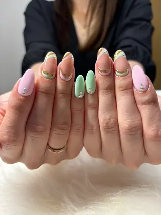 ネイル Nailsalon Ｒ《喜多見3分》のネイルデザイン