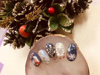 ネイル Merry（メリー)所属・Merry 霞ヶ関南口1分のマツエク・マツパデザイン