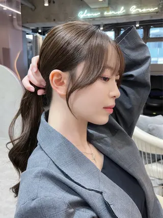 ロング カラー レイヤーカット、ボブ GLROWのヘアスタイル
