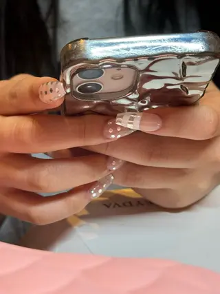 ネイル 濱岡 咲のネイルデザイン