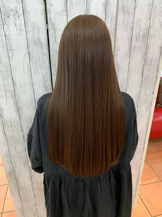 セミロング 髪質改善 Blumeのヘアスタイル