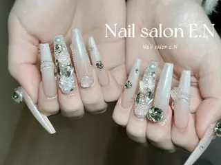 ネイル E.N🦋 長さ出し/持ち込みのネイルデザイン