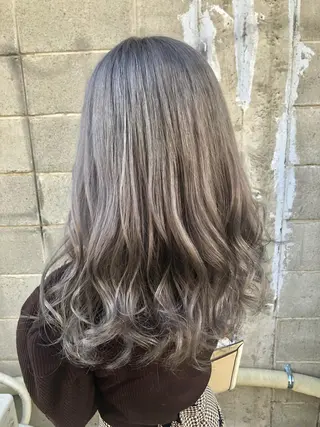 カラー ダブルスキルエクステ /羽エクステ白石宇由のヘアスタイル